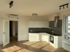 Pronájem bytu 3+kk, Praha - Hlubočepy, Baarové, 91 m2