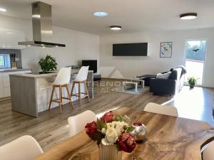 Prodej rodinného domu, Plešnice, 140 m2