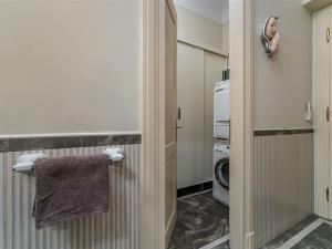 Pronájem bytu 3+1, Praha - Malá Strana, U lužického semináře, 111 m2