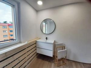 Prodej bytu 2+1, Karviná, Haškova, 57 m2