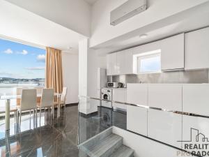 Pronájem bytu 3+kk, Drač,Albánie, 114 m2