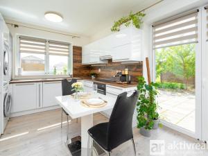 Prodej bytu 4+kk, Polerady, 74 m2