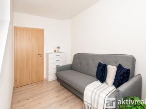 Prodej bytu 4+kk, Polerady, 74 m2