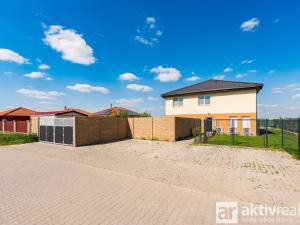 Prodej bytu 4+kk, Polerady, 74 m2