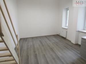 Pronájem bytu 1+kk, Teplice, Myslbekova, 39 m2
