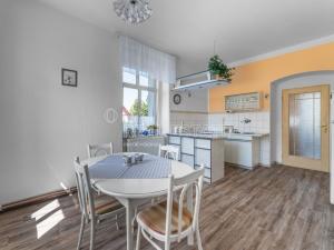 Prodej rodinného domu, Žatec - Záhoří, 382 m2