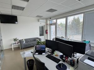 Pronájem kanceláře, Zlín - Malenovice, Šrámkova, 222 m2