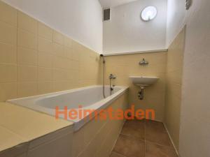 Pronájem bytu 3+1, Havířov - Město, Hlavní třída, 75 m2
