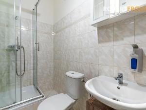 Pronájem bytu 2+kk, Praha - Dejvice, Jaselská, 48 m2
