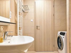 Pronájem bytu 2+kk, Praha - Stodůlky, Toufarova, 63 m2