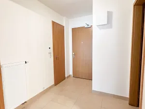 Pronájem bytu 2+kk, Praha - Holešovice, Komunardů, 65 m2