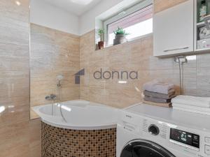 Pronájem bytu 3+kk, Praha - Ďáblice, Ďáblická, 83 m2