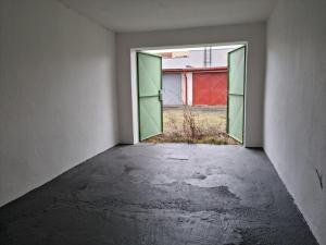 Prodej garáže, Hradec Králové - Pražské Předměstí, Jatečný plácek, 17 m2