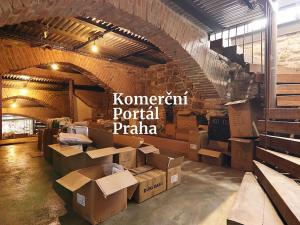 Pronájem restaurace, Praha - Malá Strana, Karmelitská, 120 m2