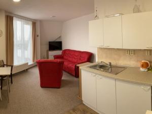 Pronájem bytu 2+kk, Pardubice - Zelené Předměstí, nábřeží Závodu míru, 63 m2