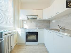 Pronájem bytu 3+1, Kladno, Jerevanská, 70 m2