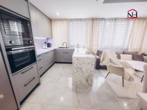 Prodej bytu 4+kk, Teplice - Řetenice, Rooseveltovo náměstí, 68 m2