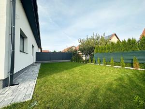 Prodej rodinného domu, Zeleneč, Konvalinková, 128 m2
