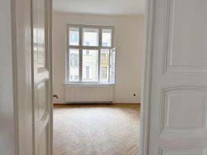 Prodej bytu 2+1, Teplice, Kollárova, 89 m2