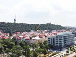 Pronájem kanceláře, Praha - Karlín, Rohanské nábřeží, 594 m2