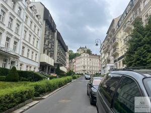 Pronájem obchodního prostoru, Karlovy Vary, Sadová, 87 m2