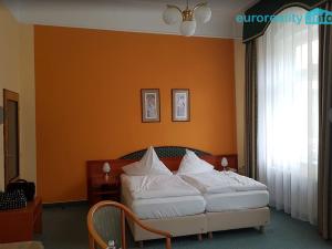 Pronájem pokoje, Mariánské Lázně, Anglická, 25 m2