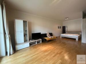 Prodej bytu 1+kk, Karlovy Vary, Jateční, 69 m2