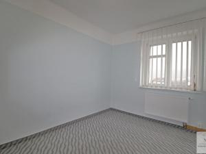 Prodej bytu 4+1, Karlovy Vary, Kosmonautů, 91 m2
