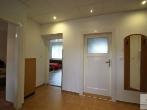 Prodej bytu 4+1, Karlovy Vary, Kosmonautů, 91 m2