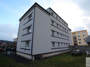 Prodej bytu 4+1, Karlovy Vary, Kosmonautů, 91 m2