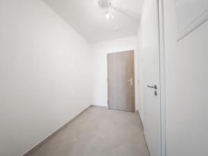 Prodej bytu 1+kk, Praha - Háje, Výstavní, 31 m2