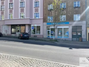 Prodej obchodního prostoru, Karlovy Vary, Majakovského, 35 m2