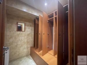Pronájem obchodního prostoru, Karlovy Vary, Divadelní náměstí, 200 m2