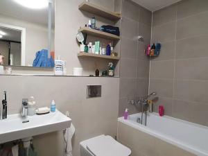 Prodej bytu 2+kk, Praha - Ruzyně, Stochovská, 52 m2