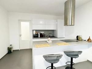 Pronájem bytu 2+kk, Zlín, Štefánikova, 52 m2