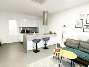 Pronájem bytu 2+kk, Zlín, Štefánikova, 52 m2
