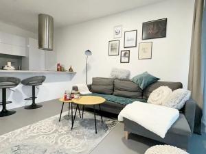 Pronájem bytu 2+kk, Zlín, Štefánikova, 52 m2
