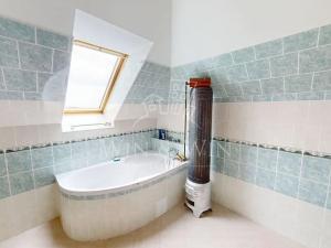 Prodej rodinného domu, Zdiby, V Kopci, 260 m2
