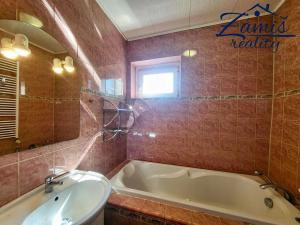 Pronájem bytu 3+kk, Kladno, Kordačova, 72 m2