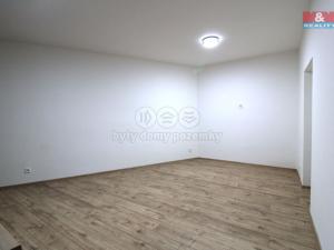Pronájem bytu 1+kk, Líbeznice, Pod lipami, 35 m2