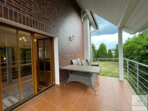 Prodej rodinného domu, Kolová, 372 m2