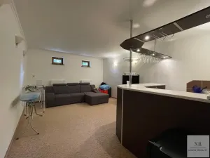 Prodej rodinného domu, Kolová, 372 m2