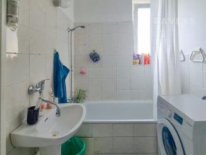 Pronájem bytu 2+1, České Budějovice, Dr. Tůmy, 80 m2