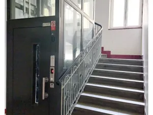 Pronájem bytu 2+1, Praha - Holešovice, U studánky, 65 m2