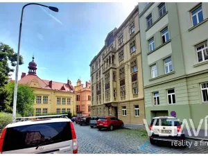 Pronájem bytu 2+1, Praha - Holešovice, U studánky, 65 m2