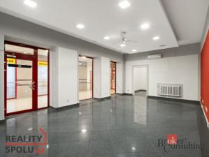 Pronájem obchodního prostoru, Velké Meziříčí, Náměstí, 65 m2