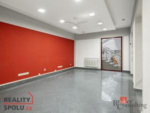 Pronájem obchodního prostoru, Velké Meziříčí, Náměstí, 65 m2