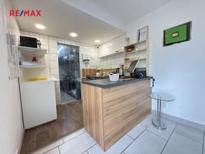 Pronájem restaurace, Praha - Kobylisy, Čumpelíkova, 43 m2