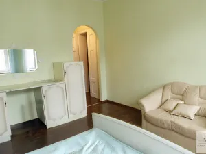 Prodej bytu 4+1, Karlovy Vary, Bulharská, 125 m2