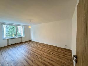 Prodej bytu 3+1, Praha - Zbraslav, Svépomoci, 85 m2